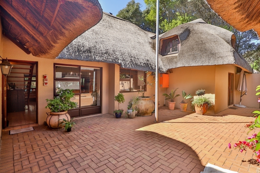 6 Bedroom Property for Sale in Lakeland North West